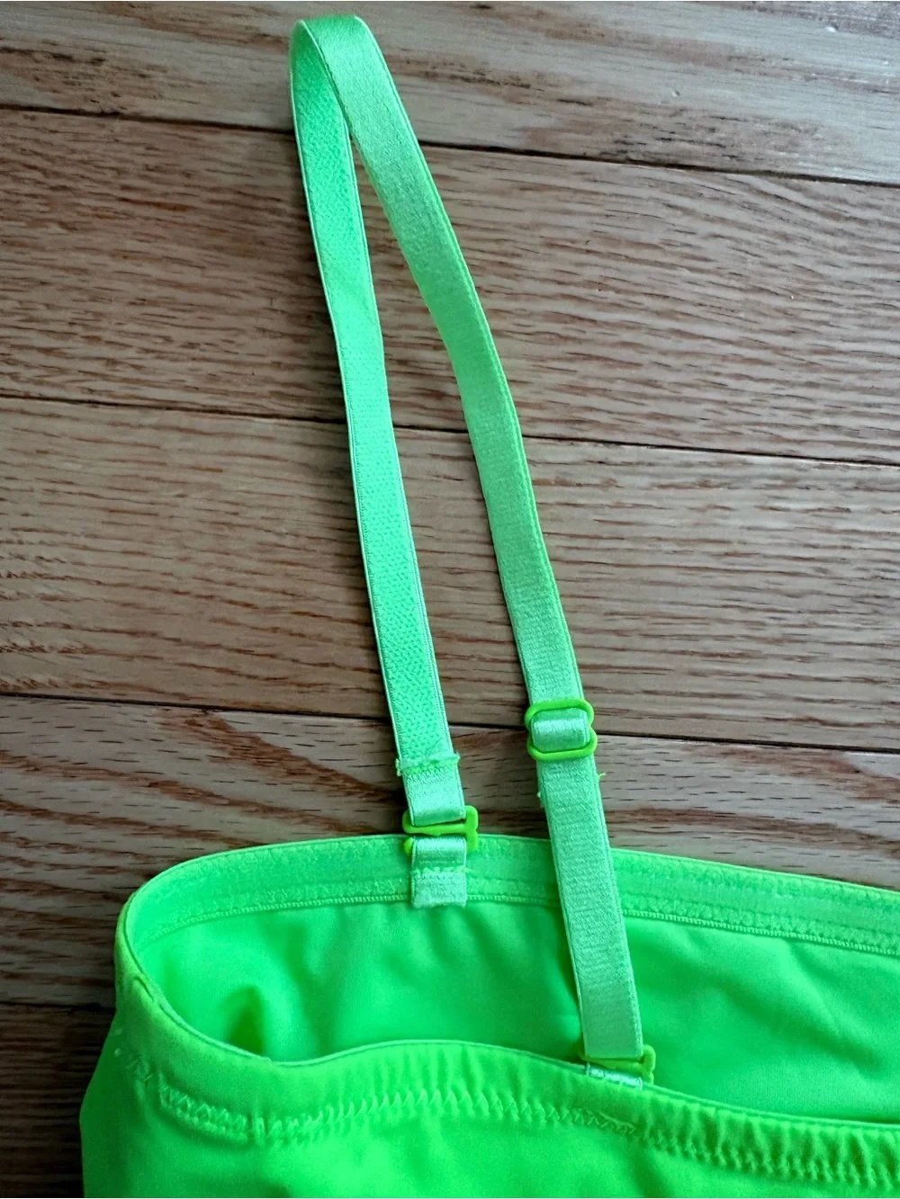 SKIMSS trapless  Recycled Swim  Monokini (Neon Green)Large New With Tags